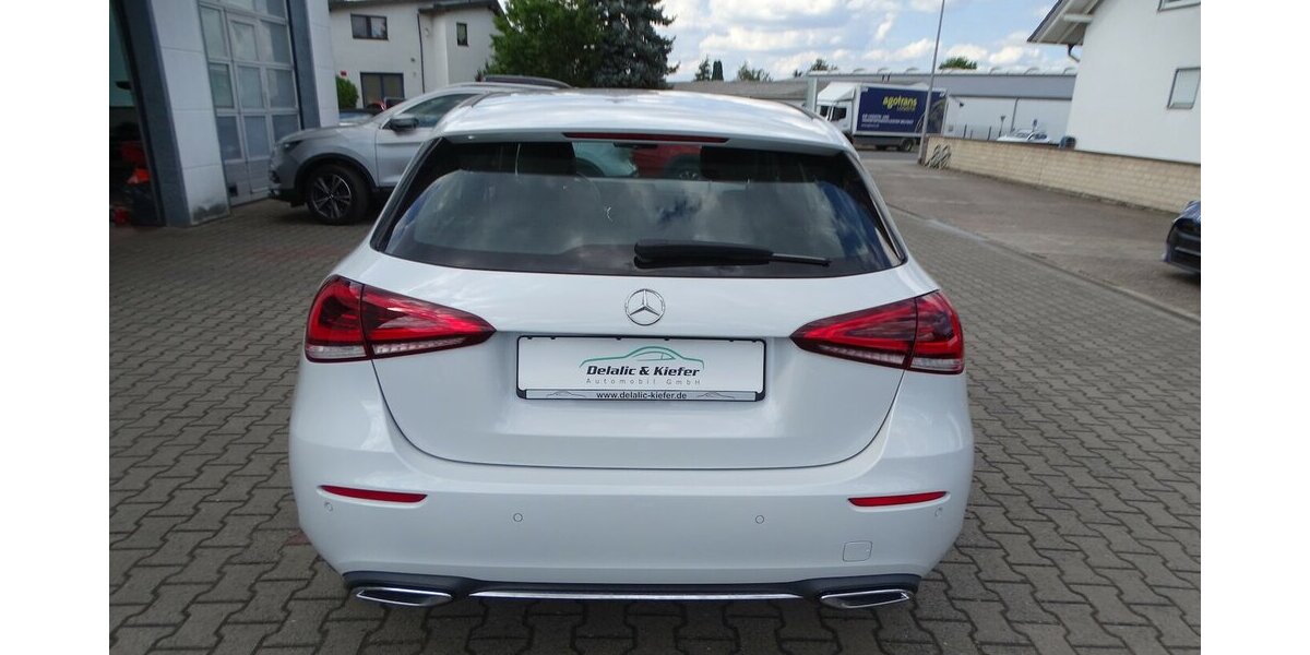 Mercedes-Benz A 180 Progressive Automatik, Rückfahrkamera, LED S 22.611 km 23.590 &euro; Rodgau 63110