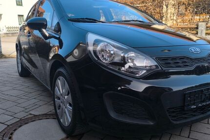 Kia Rio 185.700 km 4.990 &euro; Pfronten 87459