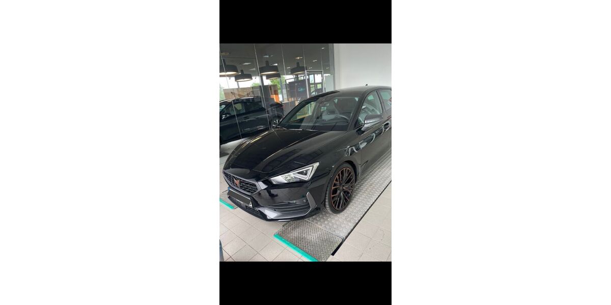 Cupra Leon 49.000 km 30.999 &euro; Lauingen 89415