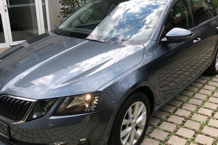 Skoda Octavia 116.350 km 8.999 &euro; Unterhaching 82008