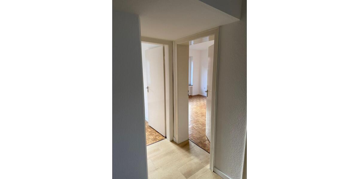 Erdgeschoßwohnung Wilhelmshaven - 4 Zimmer, 73 m&sup2;, 550&euro; | Angebot:25960199