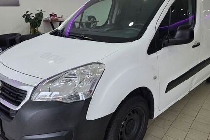 Peugeot Partner 103.000 km 7.900 &euro; Recklinghausen 45661