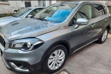 Suzuki SX4 32.990 km 14.900 &euro; Düsseldorf 40211