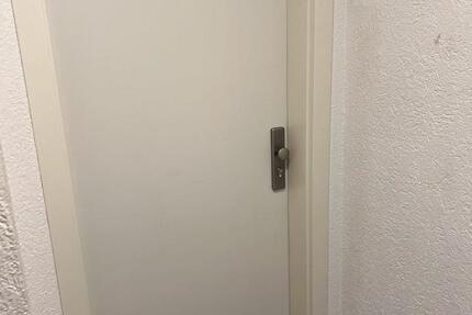 Schöne, frisch renovierte Wohnung in ruhiger Lage. 3 zimmer