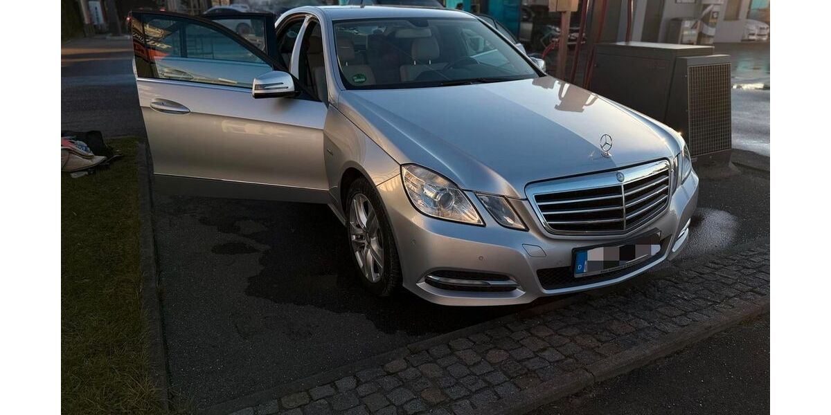 Mercedes-Benz E 250 225.000 km 10.700 &euro; Schwarzach 94374