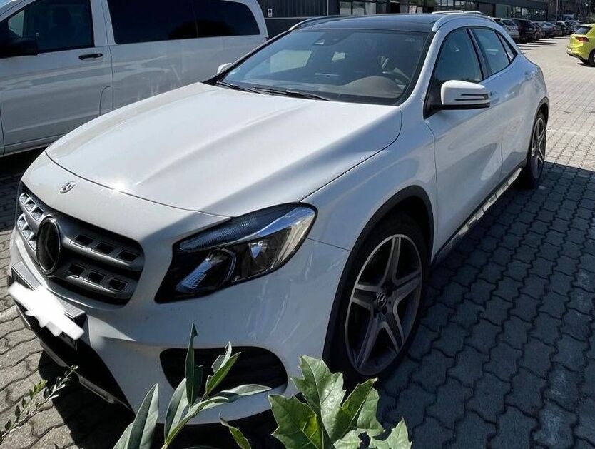 Mercedes-Benz GLA 220 205.000 km 16.900 € Petersdorf 86574