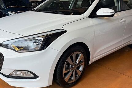 Hyundai i20 63.837 km 9.390 &euro; Bad Dürkheim 67098