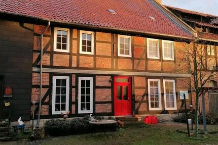 Haus Sickte - 5 Zimmer, 168 m&sup2;, 1.400&euro; | Angebot:26406525