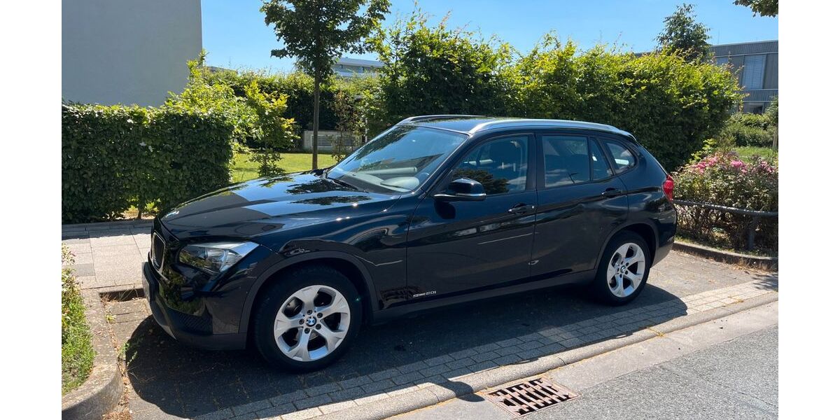 BMW X1 190.000 km 8.900 &euro; Frankfurt am Main 60438