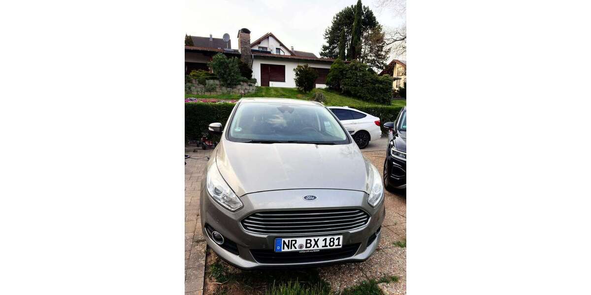 Ford S-Max 158.700 km 9.400 &euro; Breitscheid 53547