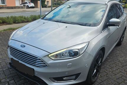 Ford Focus 143.000 km 6.450 &euro; Paderborn 33102