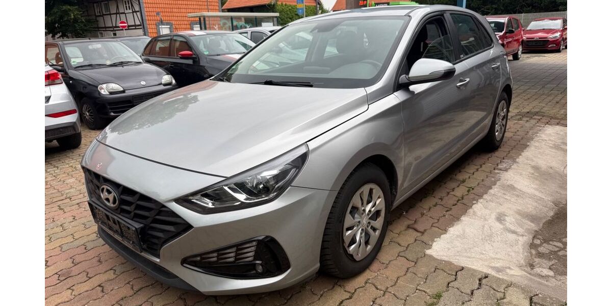 Hyundai i30 180.000 km 9.350 &euro; Wolfenbüttel (Halchter) 38304