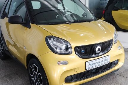 Smart ForTwo 32.520 km 10.880 € Magdeburg 39120