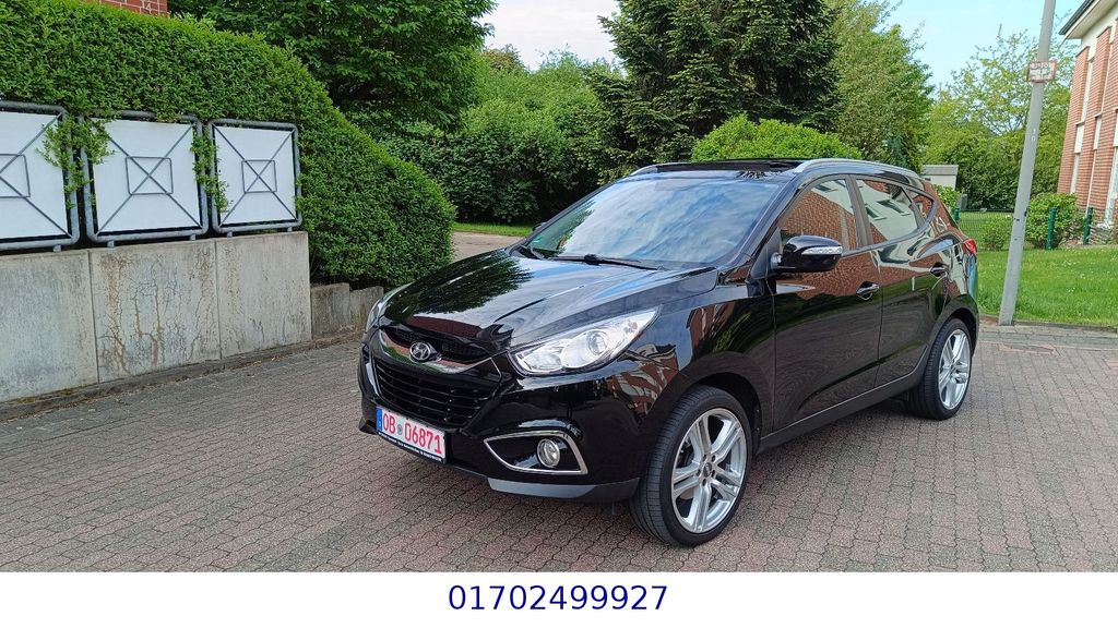 Hyundai ix35 141.000 km 8.690 &euro; Oberhausen 46145
