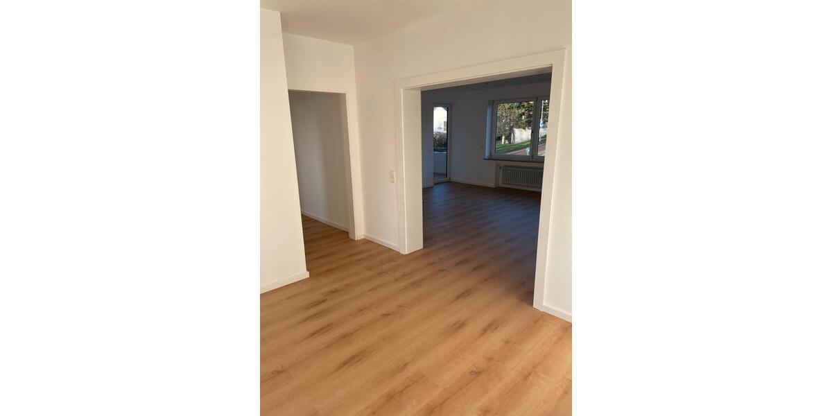 Etagenwohnung Weissach - 3 Zimmer, 97 m&sup2;, 1.250&euro; | Angebot:26399971