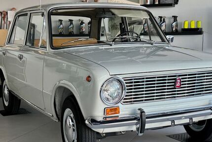 Lada Andere 58.209 km 9.999 &euro; Oelshausen 34289