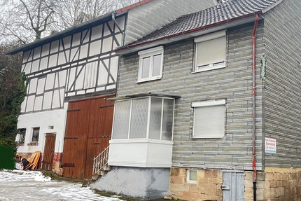 Einfamilienhaus mit Scheune und Garten in Frielendorf OT 7 zimmer