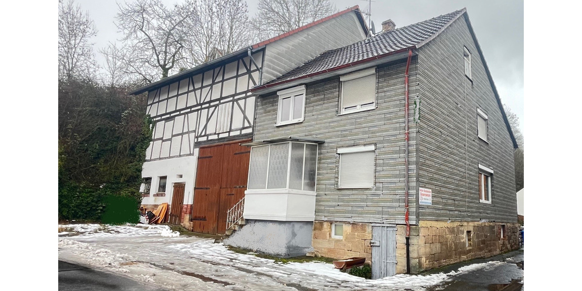 Einfamilienhaus mit Scheune und Garten in Frielendorf OT 7 zimmer