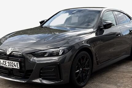 BMW i4 4.900 km 68.940 &euro; Berlin 13593