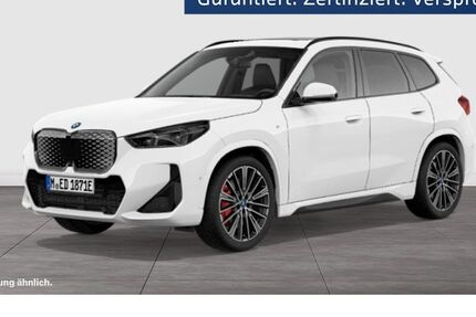 BMW iX1 22.459 km 45.850 € Köln Süd 50968