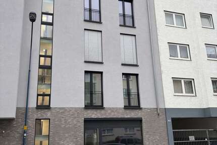 Wohnung zum Mieten in Offenbach am Main 1.990 € 106 m² 3 zimmer