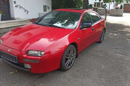 Mazda 323 130.500 km 3.900 € Pastetten 85669