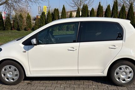 Seat Mii 88.000 km 8.300 &euro; Möglingen 71696