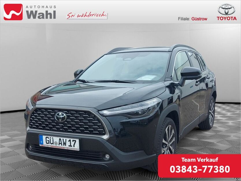 Toyota Corolla Cross 3.500 km 44.690 € Güstrow 18273