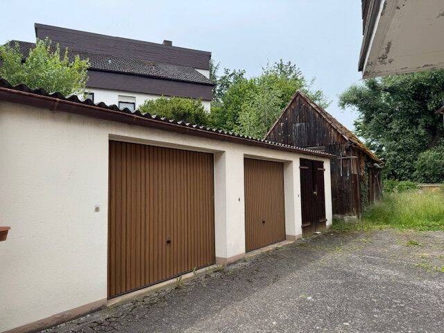 Mehrfamilienhaus, Wohnhaus Roßtal - 5 Zimmer, 152 m&sup2;, 580.000&euro; | Angebot:25686642