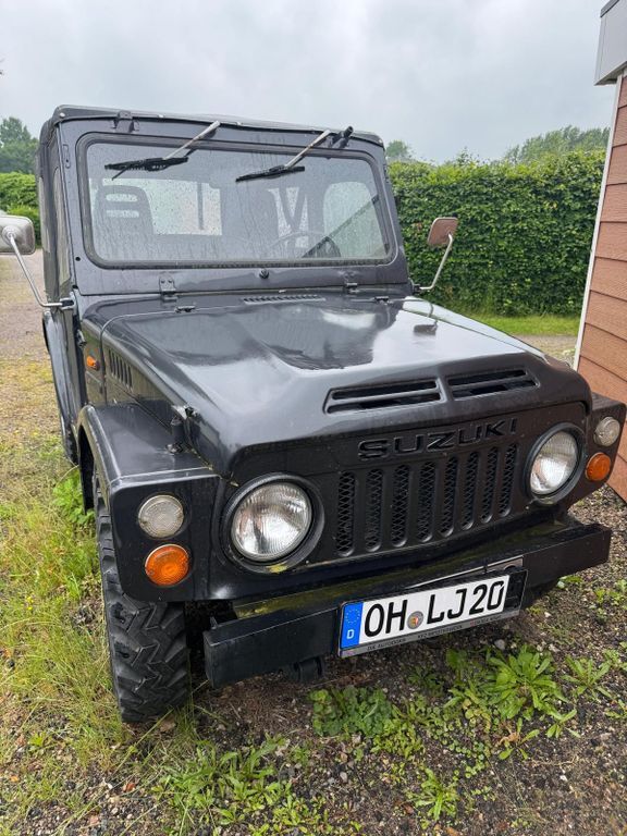 LJ