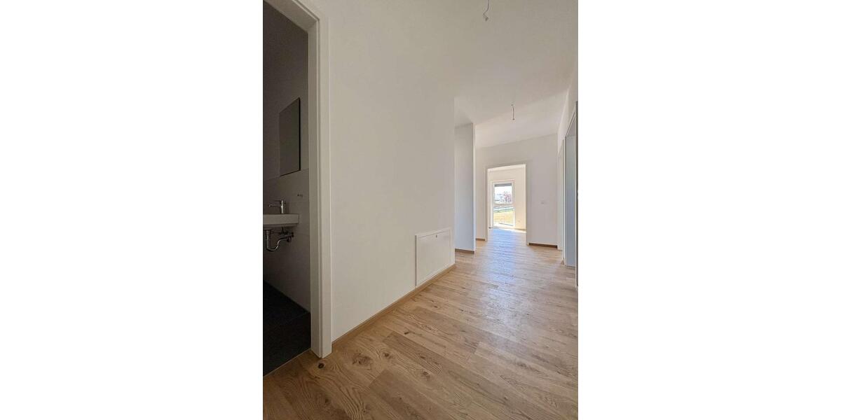 Dachgeschoßwohnung Kempten (Allgäu) Auf der Halde - 3 Zimmer, 108 m&sup2;, 1.550&euro; | Angebot:26563867