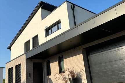 Haus zum Kaufen in Wolfsburg 880.000 € 270 m² 7 zimmer