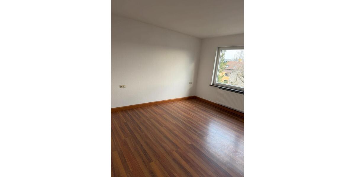 Etagenwohnung Eislingen (Fils) - 3 Zimmer, 72 m&sup2;, 1.450&euro; | Angebot:25477859