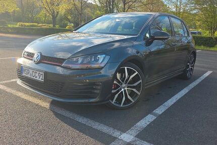 VW Golf 152.900 km 14.490 &euro; Lohr am Main 97816