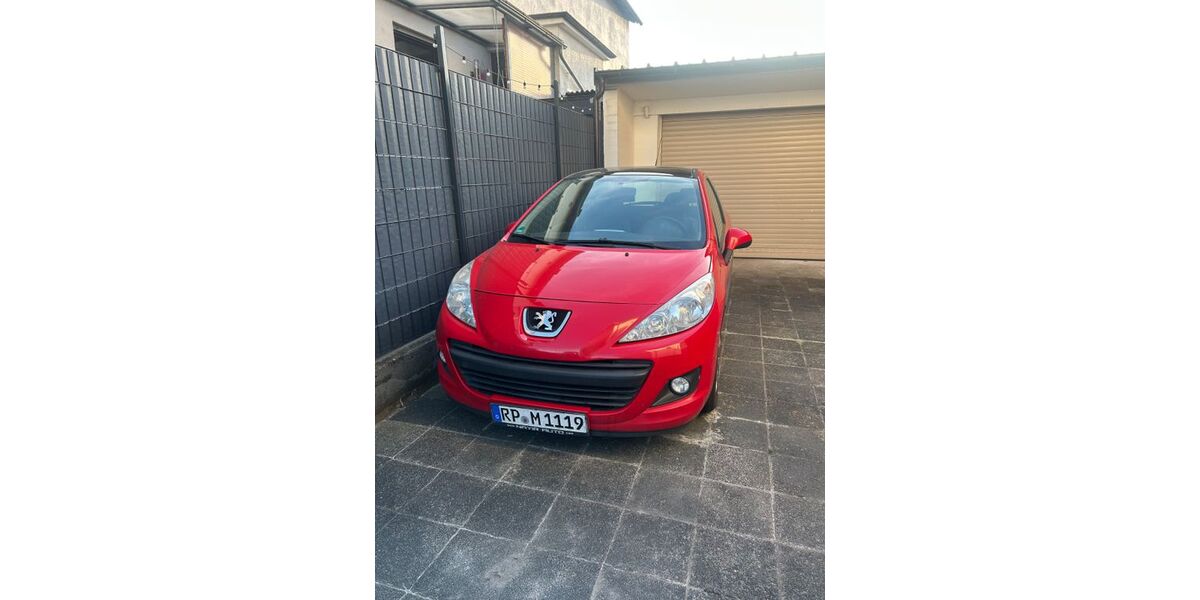 Peugeot 207 180.000 km 950 &euro; Lambsheim 67245