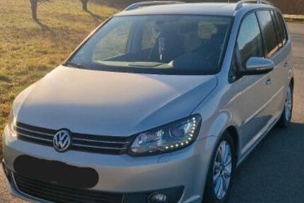 VW Touran 153.000 km 7.500 &euro; Hüffenhardt 74928
