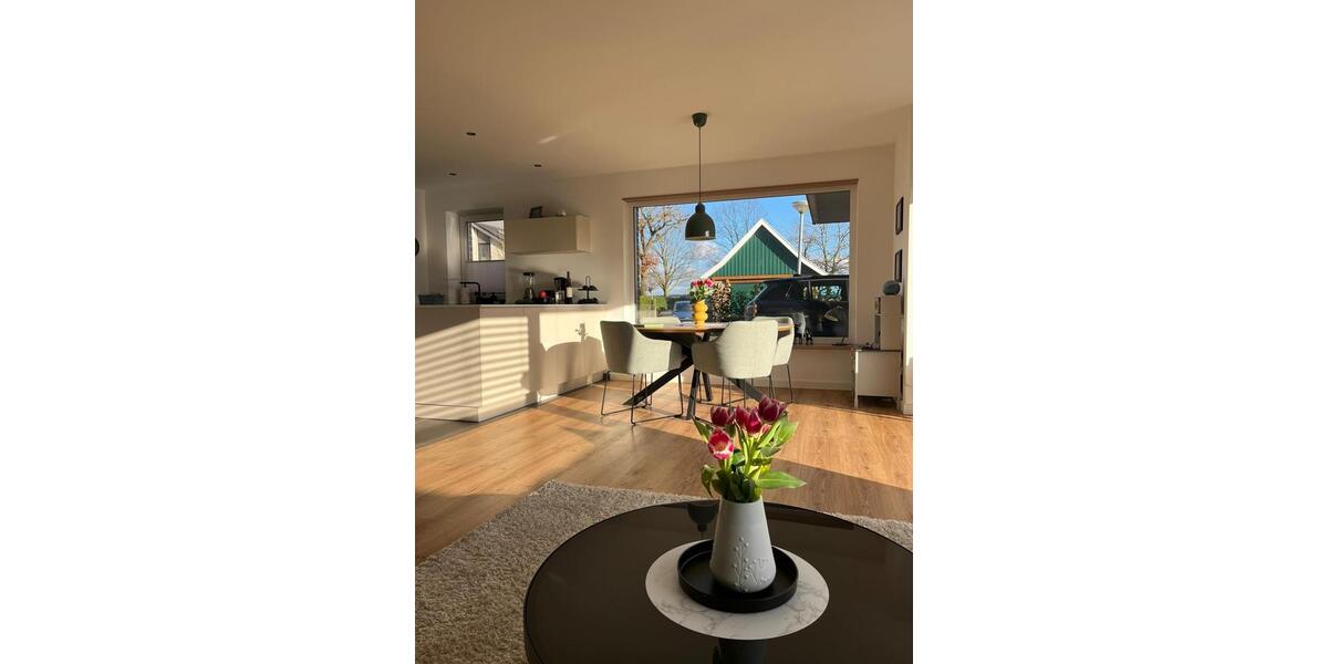 Moderne Doppelhaushälfte mit Garten & Terrasse in ruhiger Lager 4 zimmer