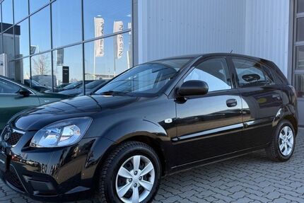 Kia Rio 98.763 km 4.990 &euro; Halberstadt 38820