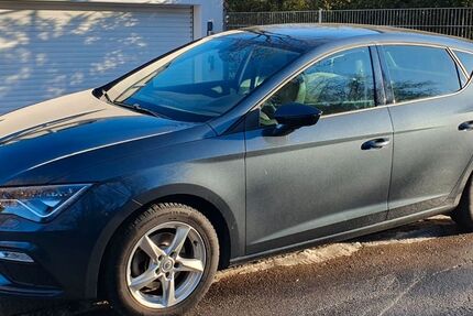 Seat Leon 93.300 km 14.100 &euro; München 81827