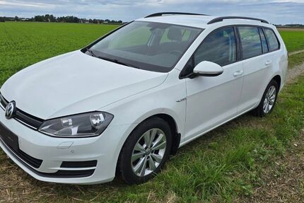 VW Golf 142.000 km 7.850 € Waal 86875