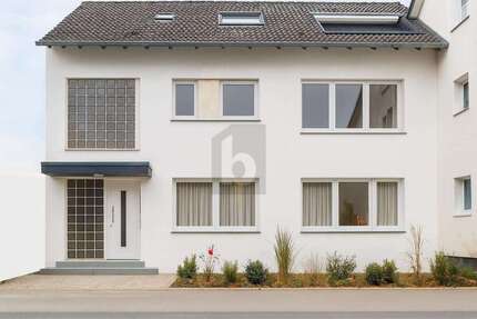 Haus Warstein - 7 Zimmer, 232 m&sup2;, 480.000&euro; | Angebot:25549429