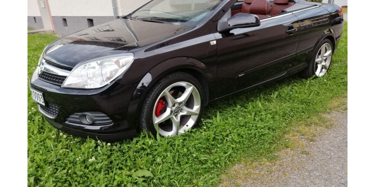 Opel Astra 97.800 km 8.000 &euro; Haslach im Kinzigtal 77716