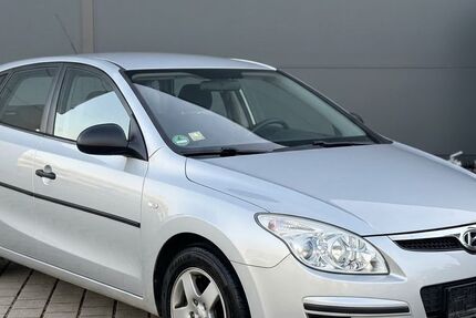 Hyundai i30 164.000 km 2.998 &euro; Friedrichshafen 88048