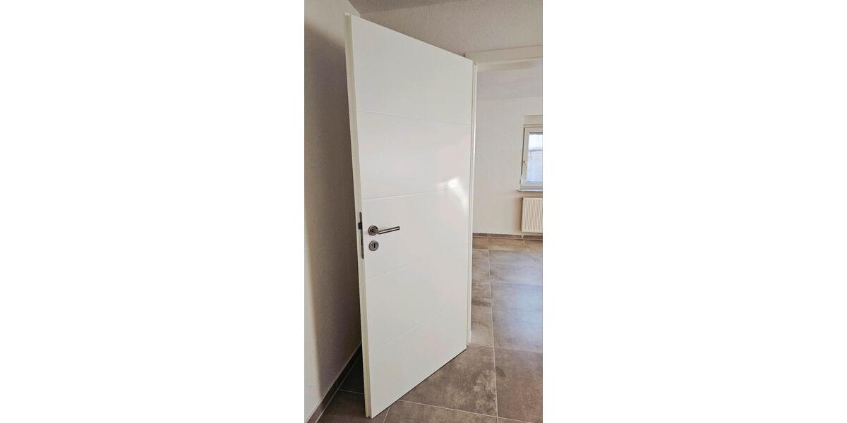 Schöne 2 Zimmer keller Wohnung zu vermieten 2 zimmer