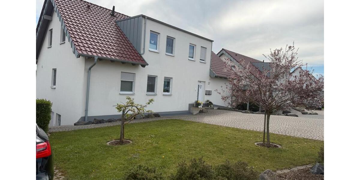 Terrassenwohnung Hünfeld - 4 Zimmer, 99 m&sup2;, 890&euro; | Angebot:26314669