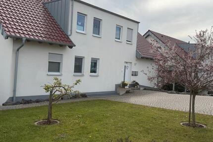 Wohnung Hünfeld - 4 Zimmer, 99 m&sup2;, 890&euro; | Angebot:26314669