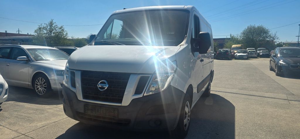 Nissan NV400 120.000 km 8.500 &euro; Altdorf 84032