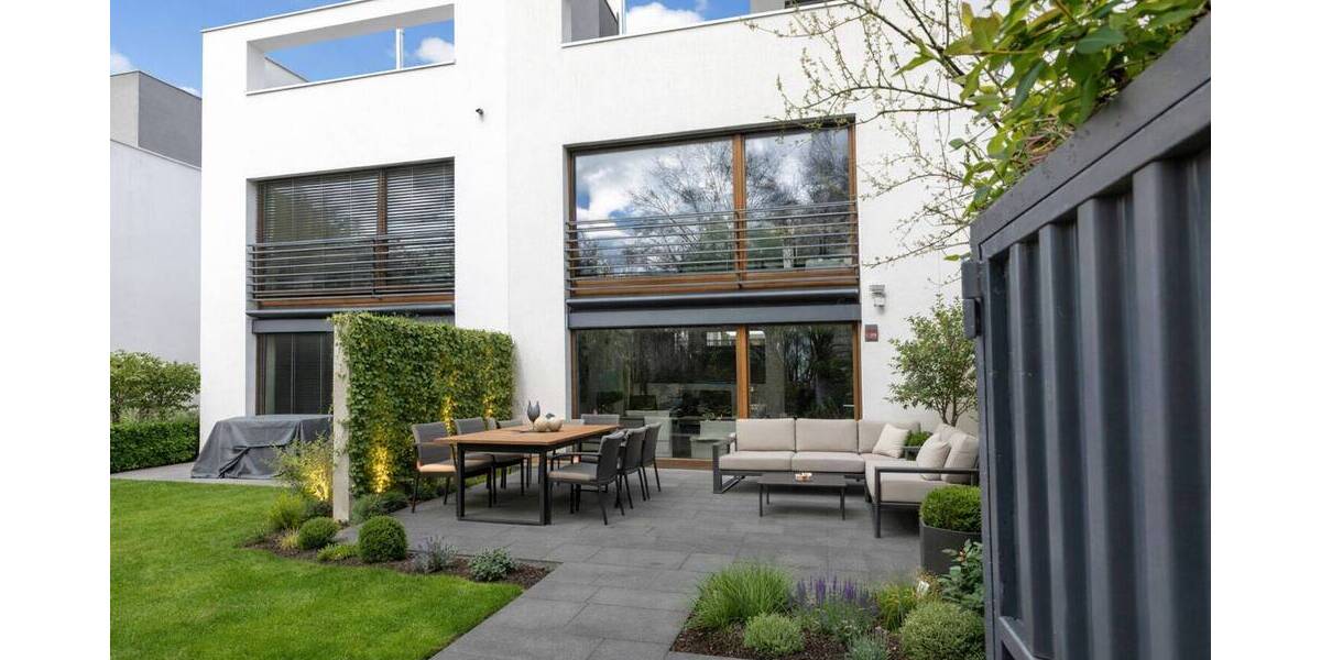 Reihenmittelhaus Frankfurt am Main Praunheim - 5 Zimmer, 165 m&sup2;, 980.000&euro; | Angebot:26796162