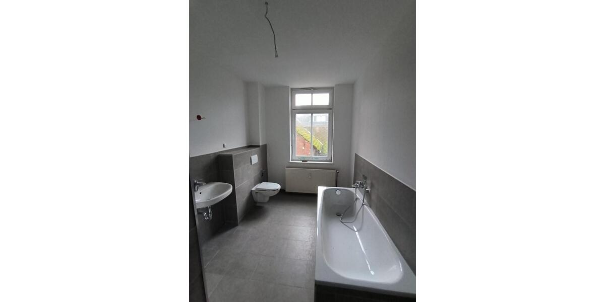 4,5-Zmmer-Wohnung mit tollem Grundriss, modernem Bad und Einbauküche 5 zimmer