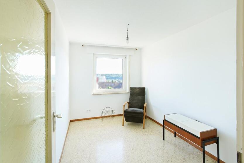 Haus mit Garten zur Miete: MID-CENTURY-Traum in Oberesslingen zimmer